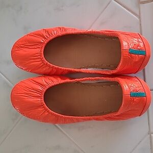 Tieks neon orange 8